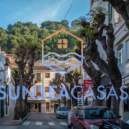 Casa Junto Al Castillo Hébergement de vacances Dénia